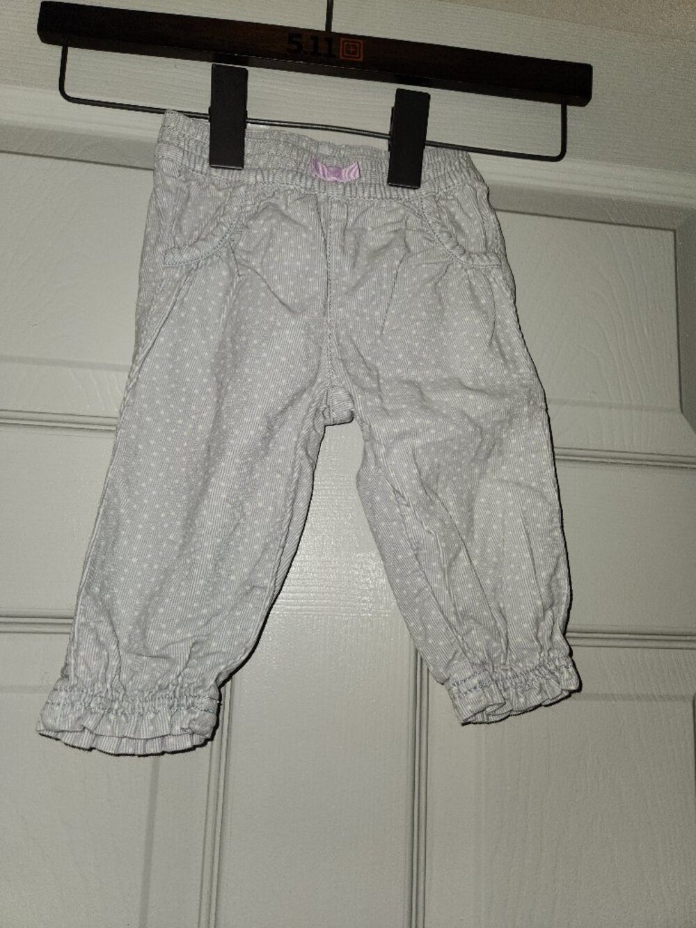 Gymboree Baby Girls Light Gray Polka Dot Pants 6-12 Months Ruffle Hem